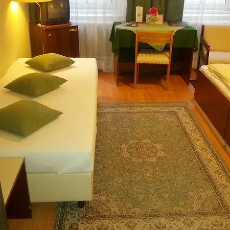 Mariahilf Bed & Breakfast Vienna