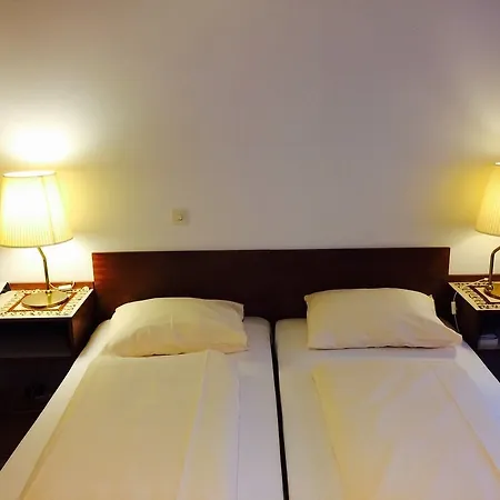Mariahilf Bed & Breakfast 3*