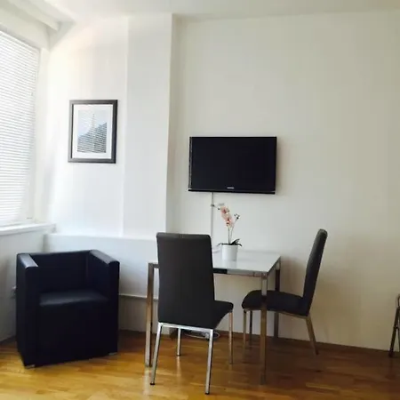 Vienna Inn Apartments Appart hôtel 2*