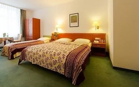 Schani Salon Hotel