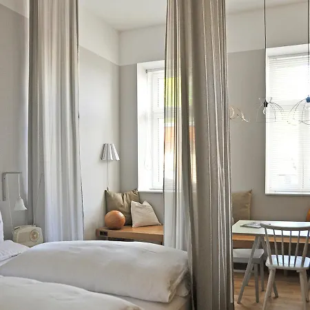 Graetzlhotel Schoenbrunn Hotel