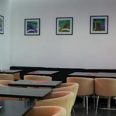 Fortyplusone - Newly Renovated! Ξενοδοχείο Βιέννη