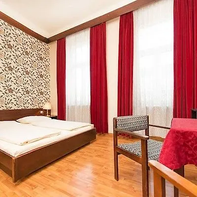 Hotel Mozart 3*