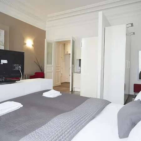 Kh Universitaet Apartment