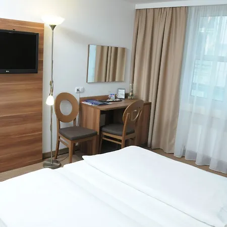 Hotel Enziana 3*
