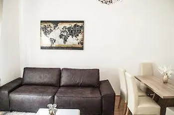 Hotel Urban Flats Danube 3*