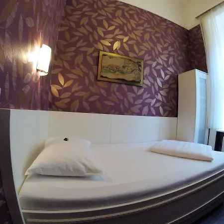 Goldene Spinne Hotel Wiedeń