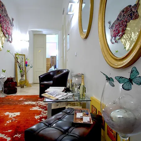 Vca City Aparthotel 4*