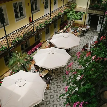 Am Brillantengrund Hotel 3*