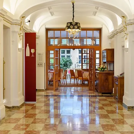 Josefshof Am Rathaus Ξενοδοχείο