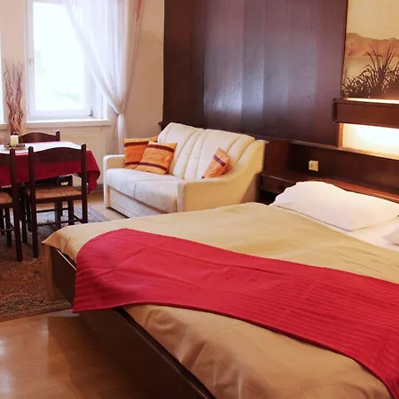 Checkvienna - Edelhof Apartment Vienna
