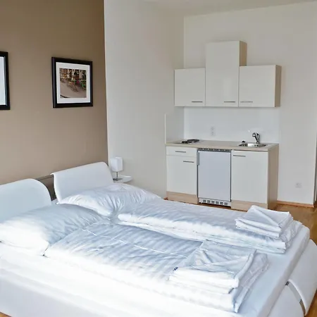 Vienna Inn Apartments