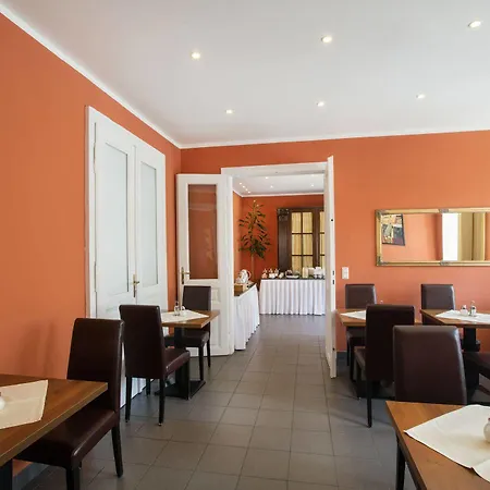 Hahn Hotel