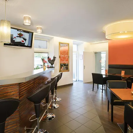 Hahn Hotel 3*