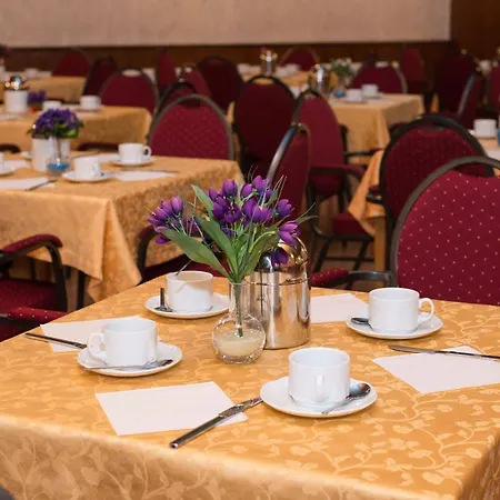 Mozart Hotel 3*