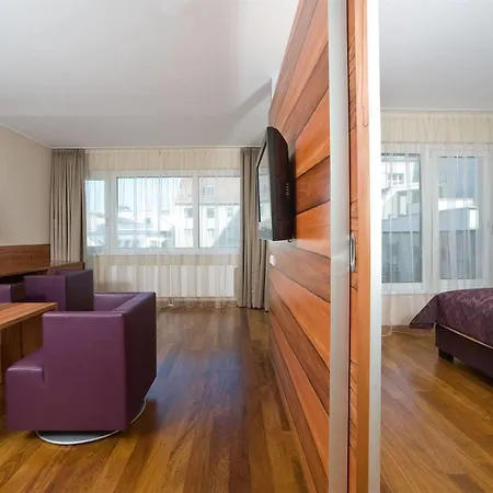 Pakat Hotel Vienna