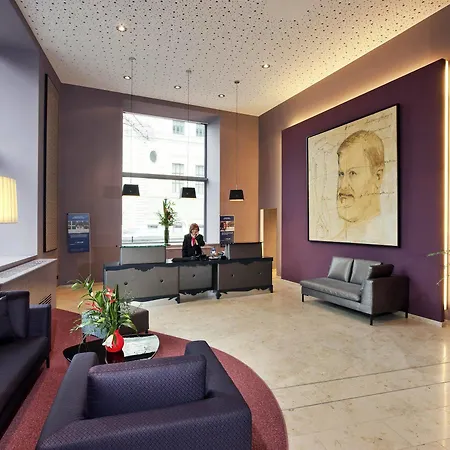 Adagio City Aparthotel 4*