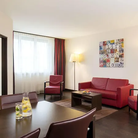 Hotel Nh 4*