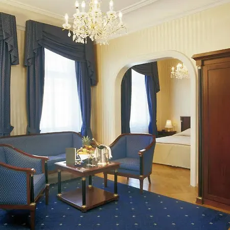 Отель Ambassador 5*