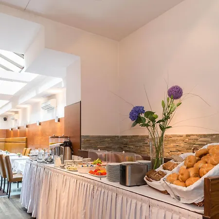 Marc Aurel - Center Hotel 3*