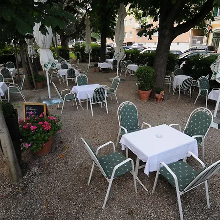 Bergwirt Schönbrunn Hotel 3*