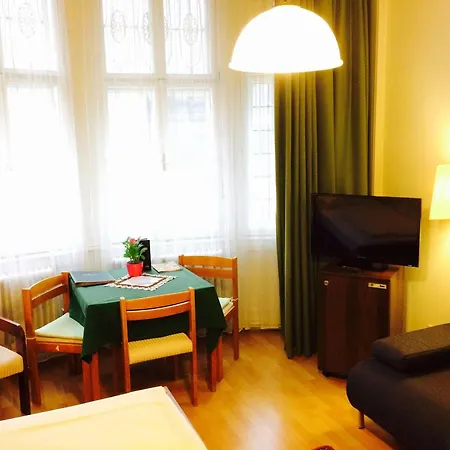 Mariahilf Bed & Breakfast 3*