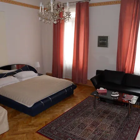 Affittacamere Stadtpark 3*