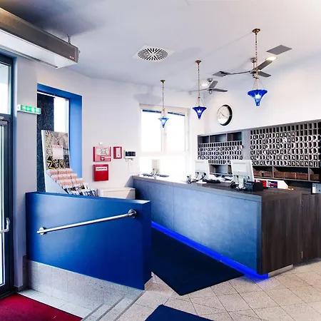 Lenas Donau Hotel
