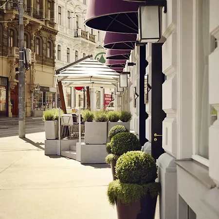 Hotel Sans Souci
