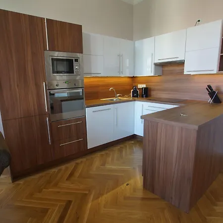 Apartment Imperial Schonbrunn