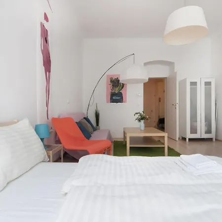 Premium Naschmarkt Apartment Vienna