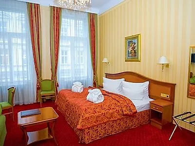 Hotel Opera