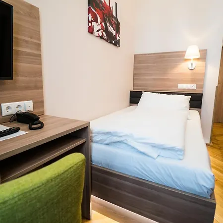 Marc Aurel - Center Hotel 3*