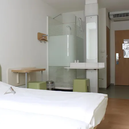 Ibis Budget Messe Hotel 2*
