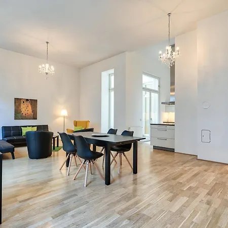 Apartment - Schwarzenbergplatz