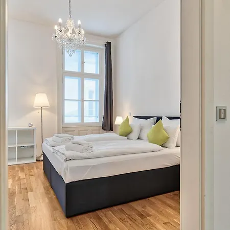 Apartment - Schwarzenbergplatz