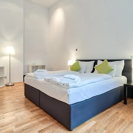 Apartment - Schwarzenbergplatz *