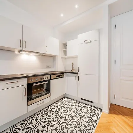 Apartment Edelweiss City State Opera