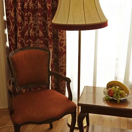 Domizil Hotel 4*