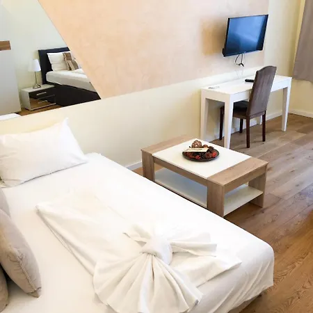 Christiano Hauptbahnhof | Contactless Check-in Apartment *