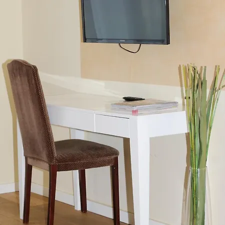 Christiano Hauptbahnhof | Contactless Check-in Apartment Vienna