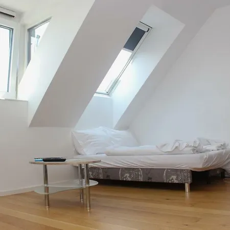 Christiano Hauptbahnhof | Contactless Check-in Apartment