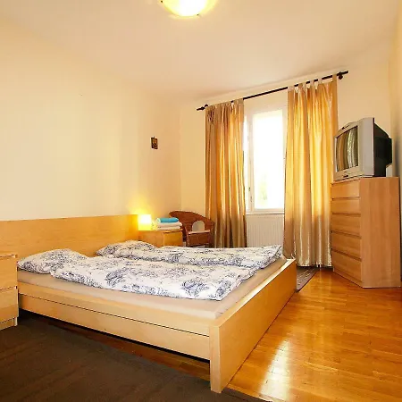 Apartment Anastasius-grun-gasse