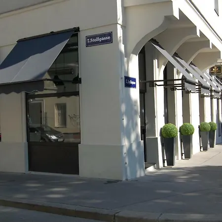 Apollo Hotel