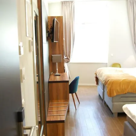 Hotel Apollo 2*