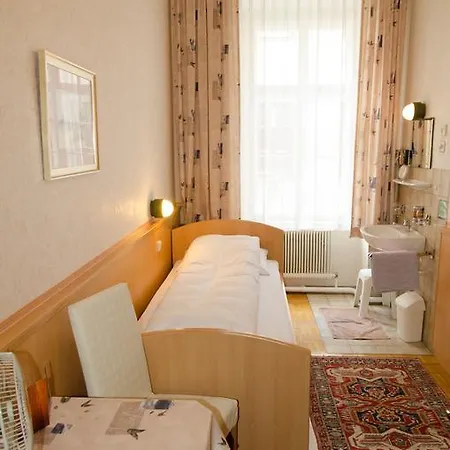 Schweizer Solderer 3* Vienna