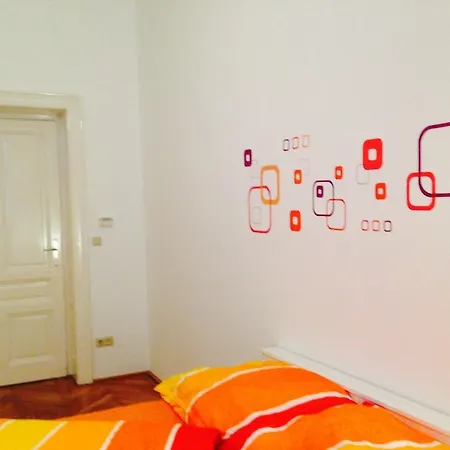 Opera 1 Apartamento *