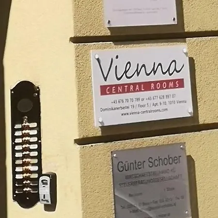 Vienna Central Rooms