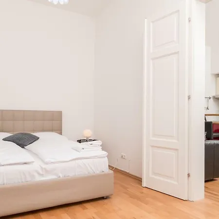 Aparthotel Mint@naschmarkt Premium 2*