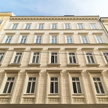 Mint@naschmarkt Premium Aparthotel 2*